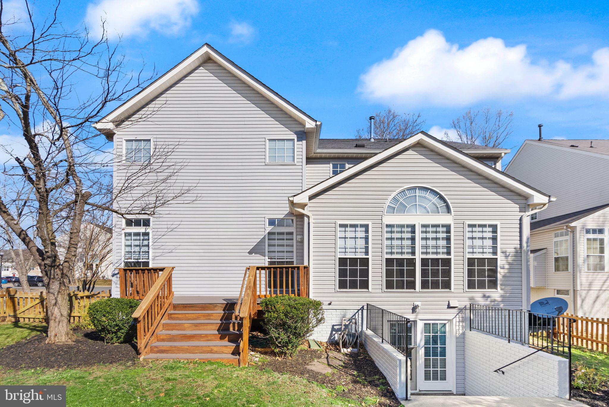 SOUTH RIDING - Residential