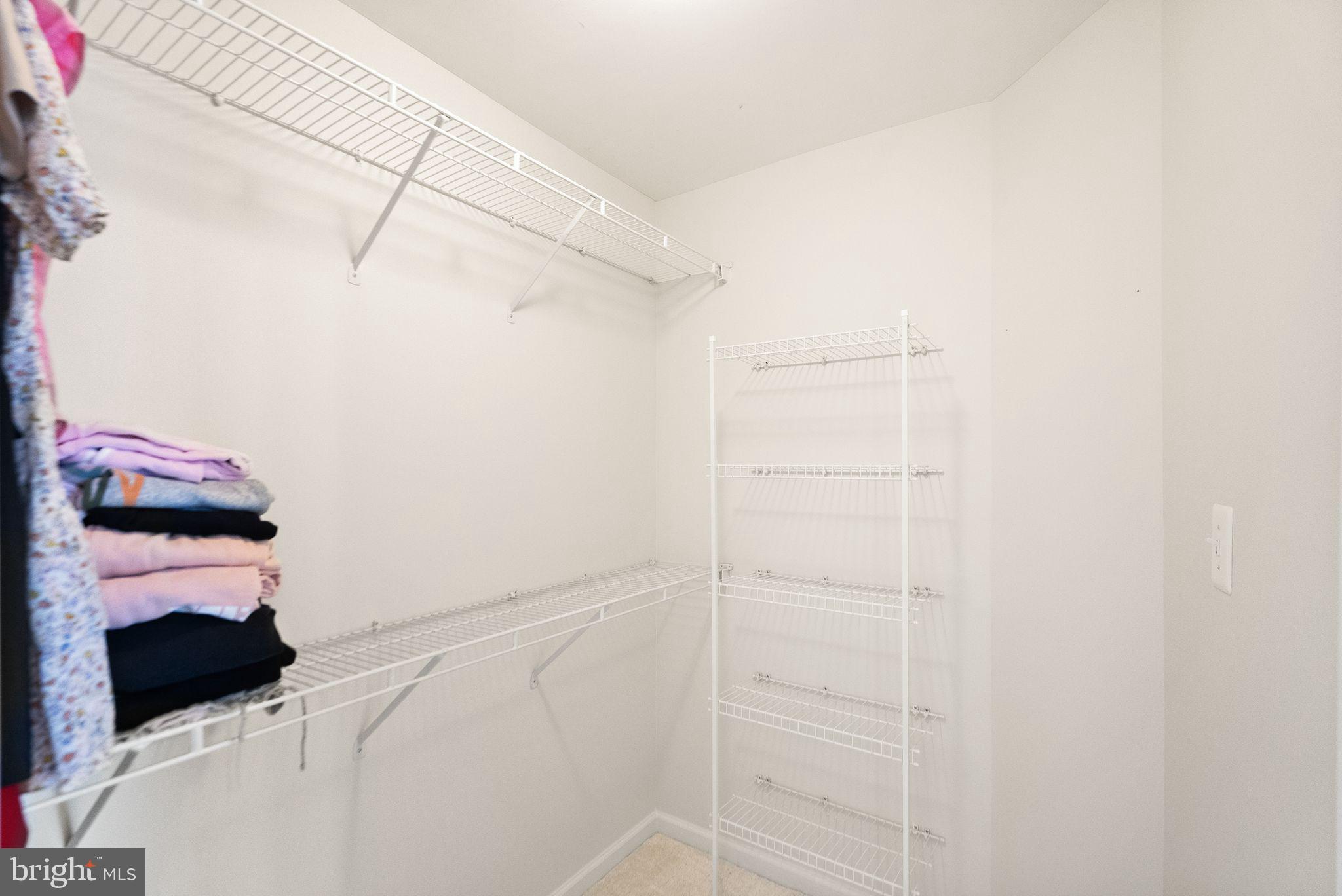 SOUTH RIDING - Residential