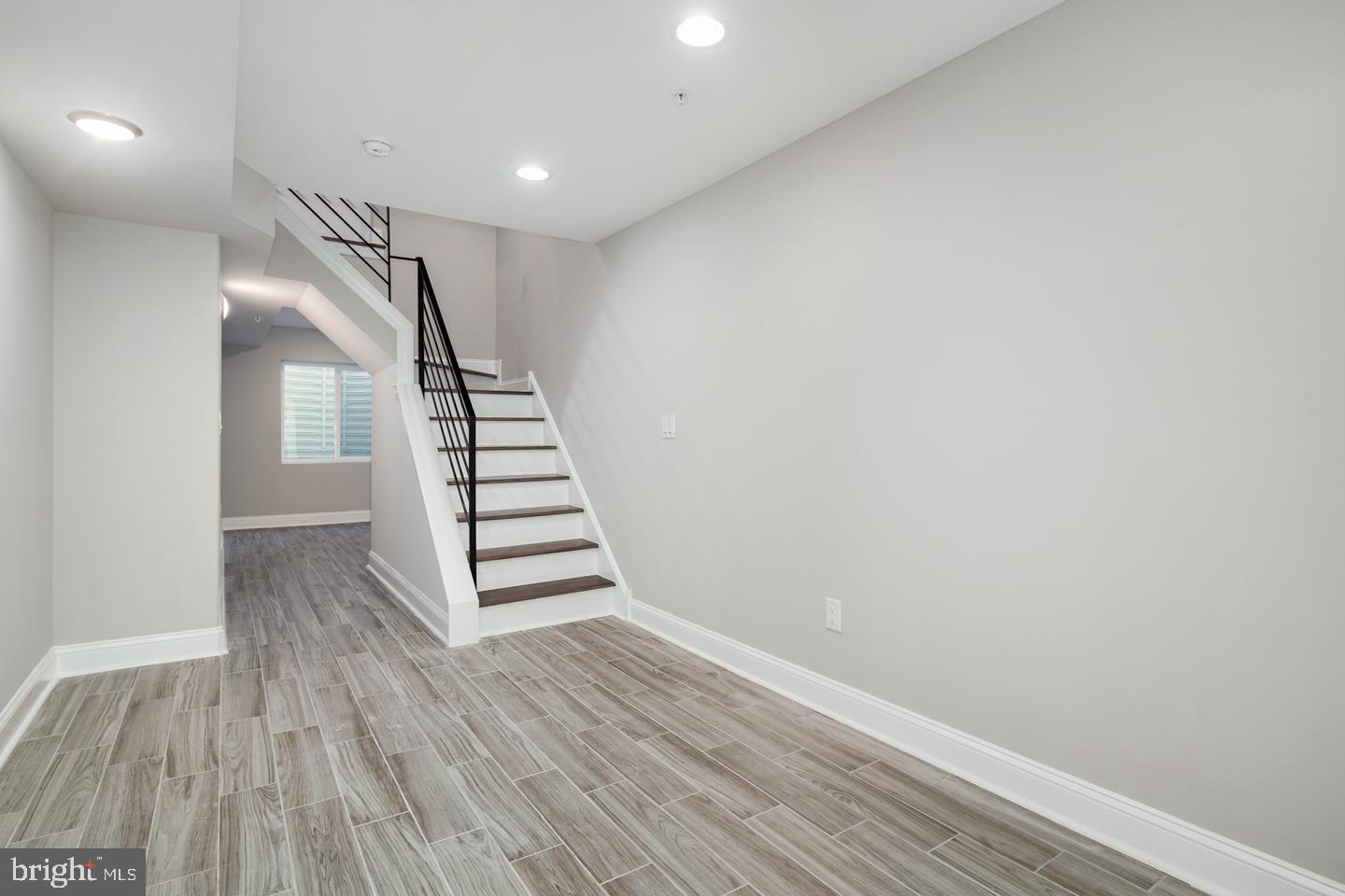 PORT RICHMOND - Residential