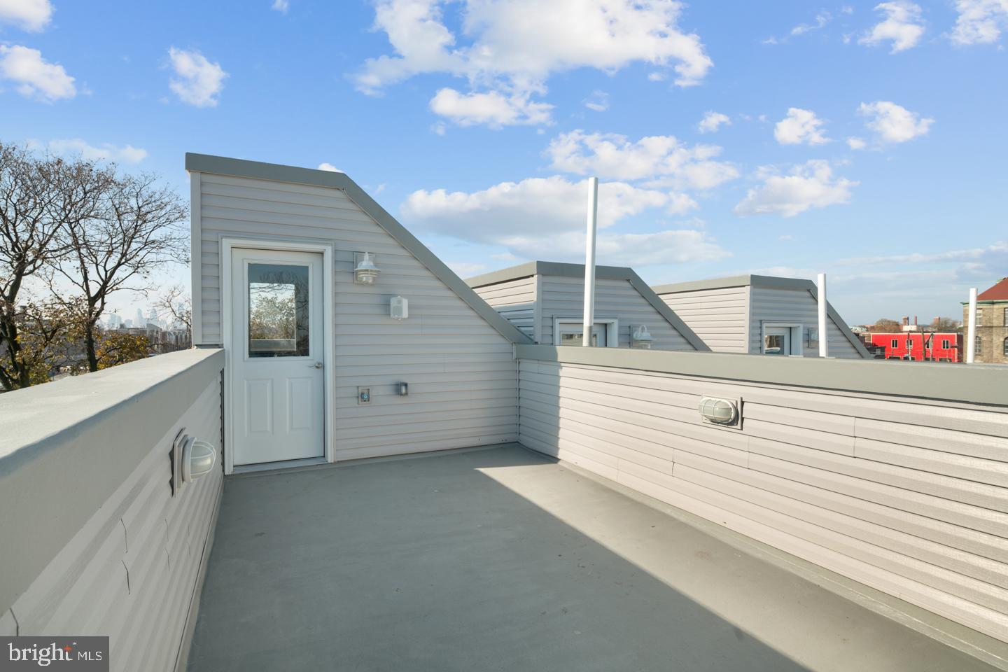 PORT RICHMOND - Residential