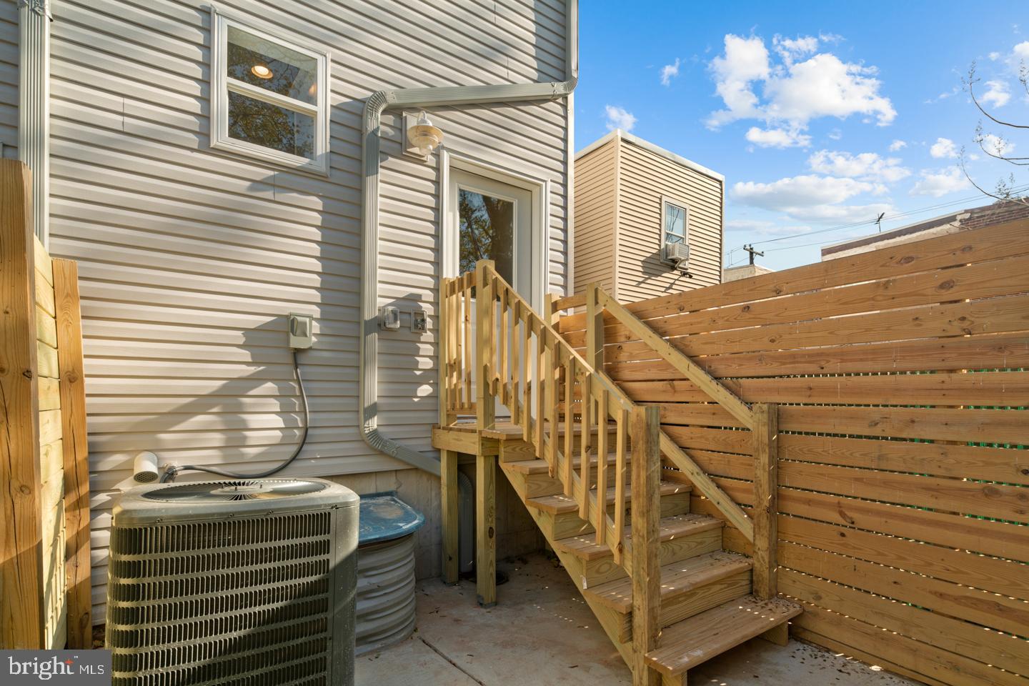 PORT RICHMOND - Residential