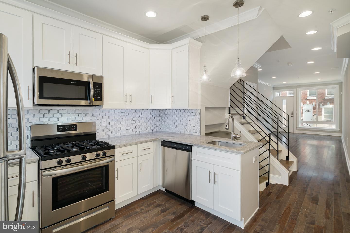 PORT RICHMOND - Residential