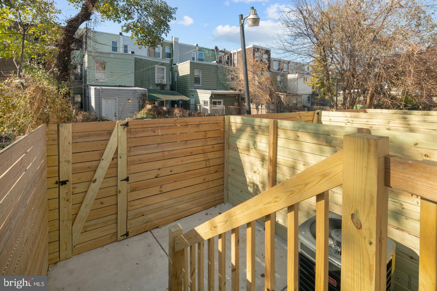 PORT RICHMOND - Residential