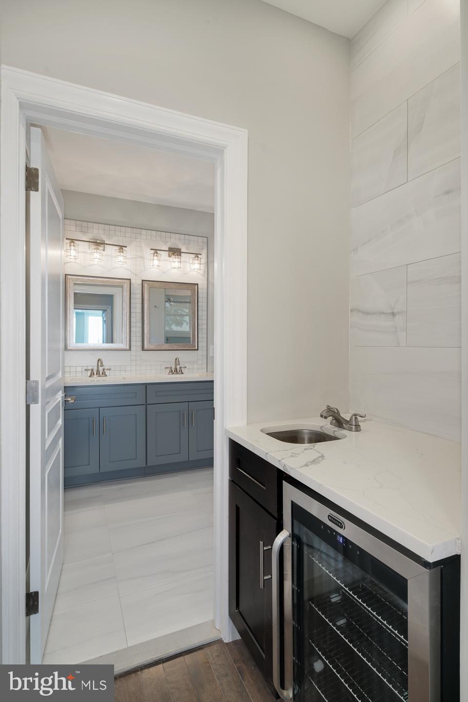 PORT RICHMOND - Residential