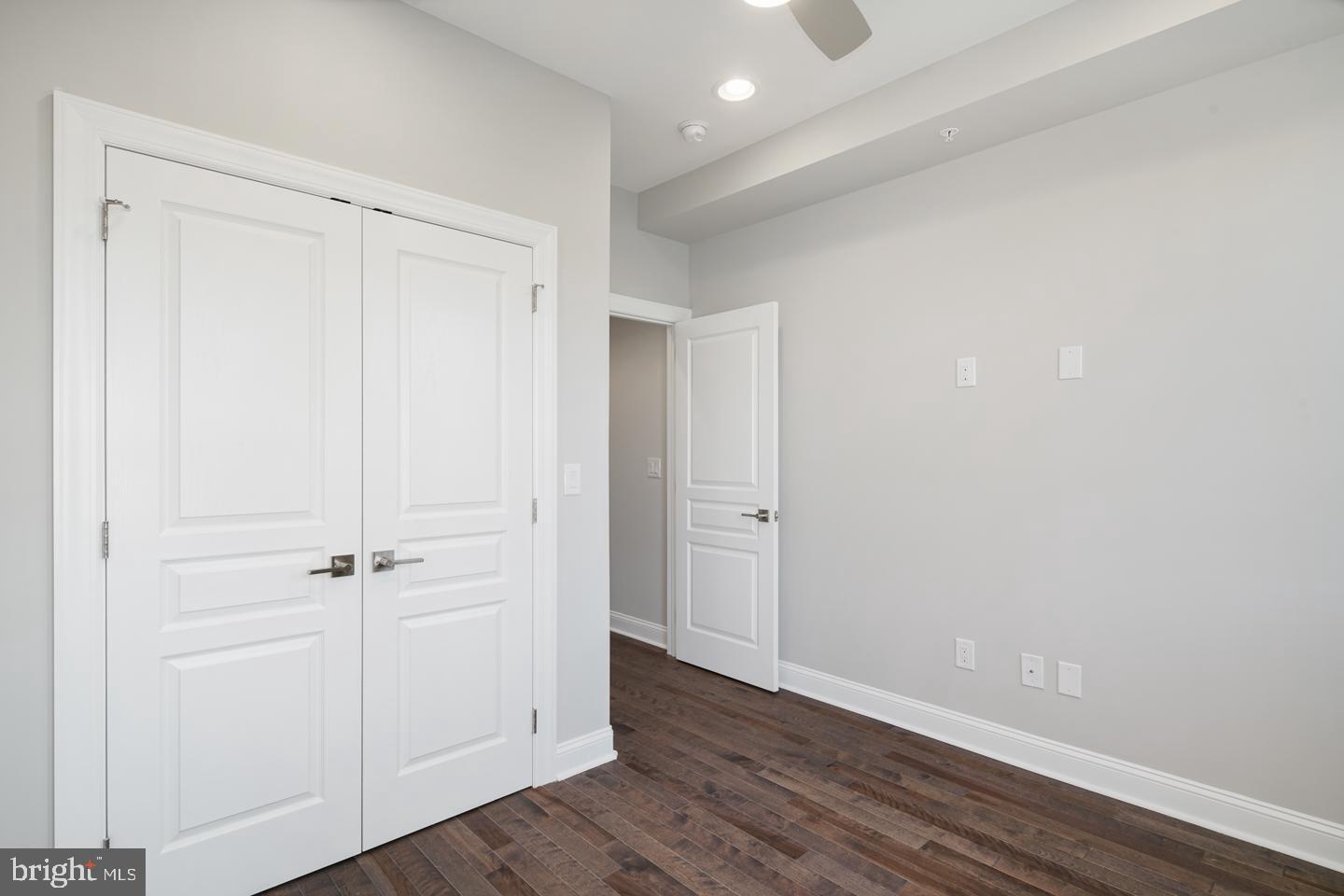 PORT RICHMOND - Residential