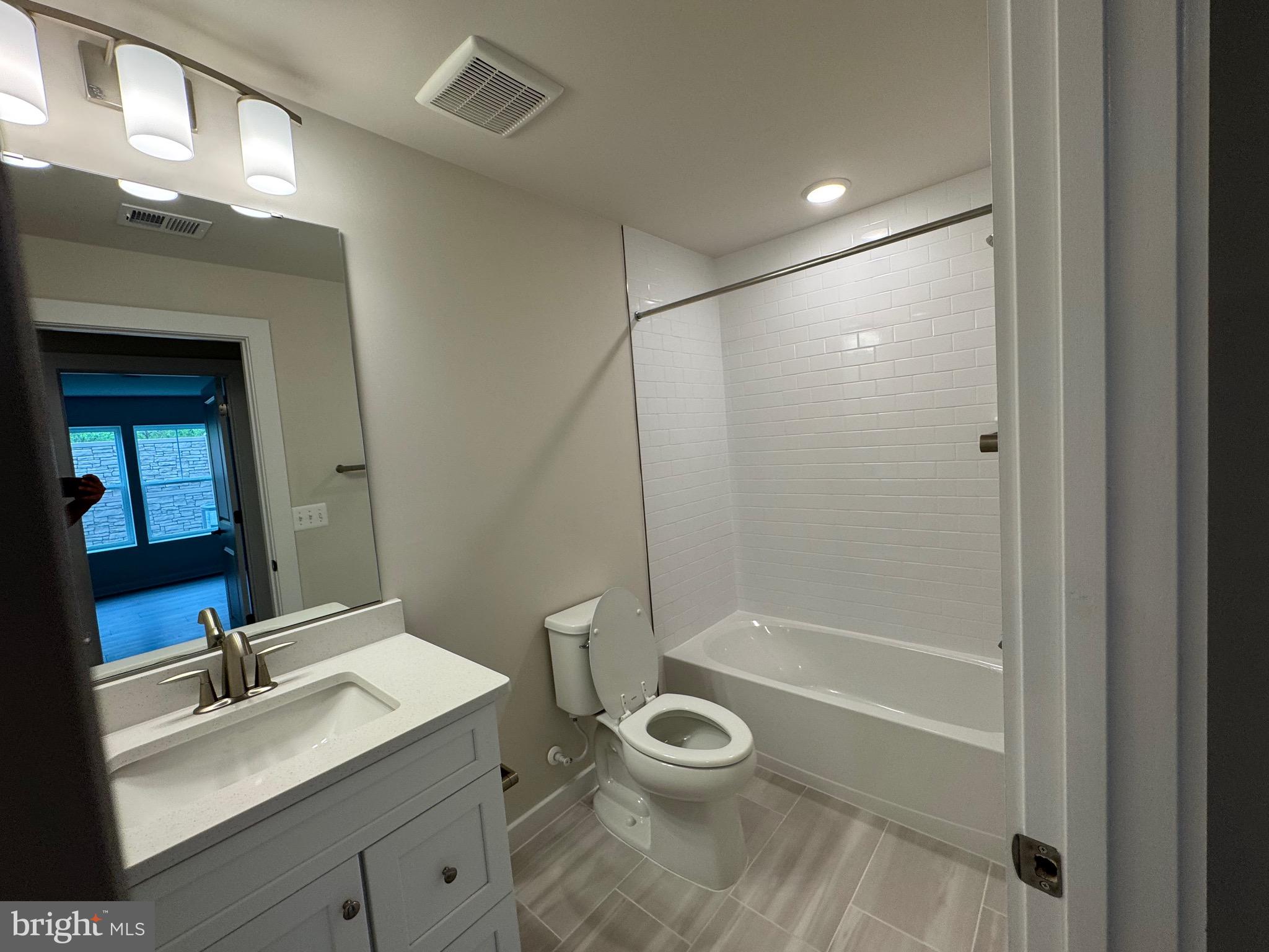 CABIN BRANCH - Residential Lease