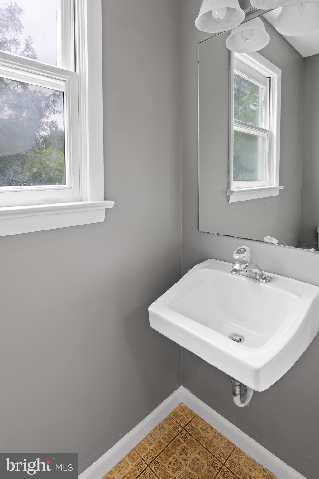 NON AVAILABLE - Residential