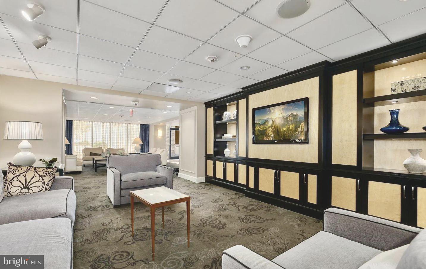 FRIENDSHIP HEIGHTS - Residential