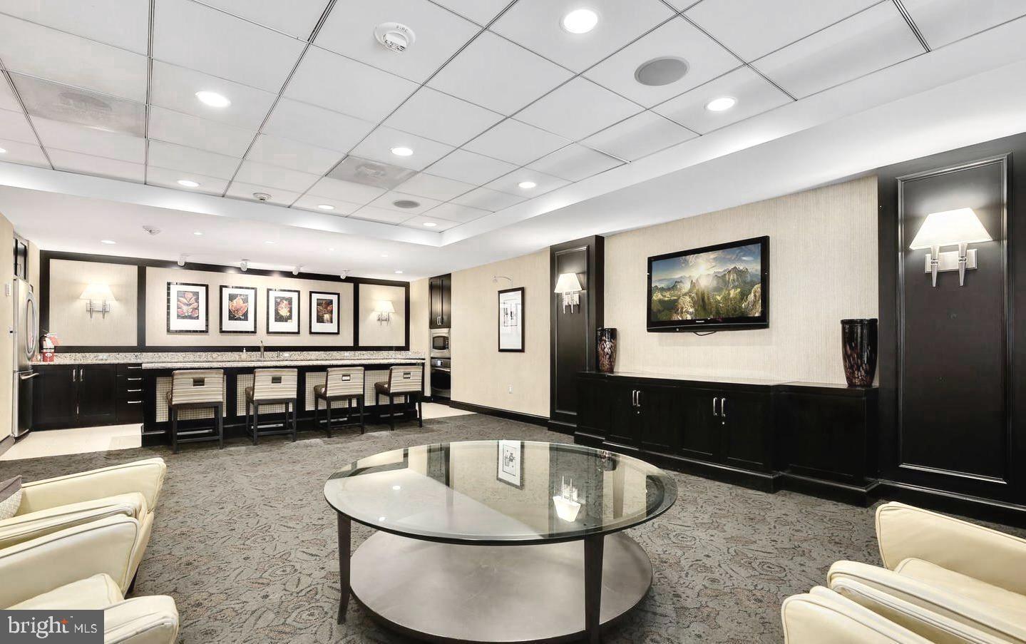 FRIENDSHIP HEIGHTS - Residential