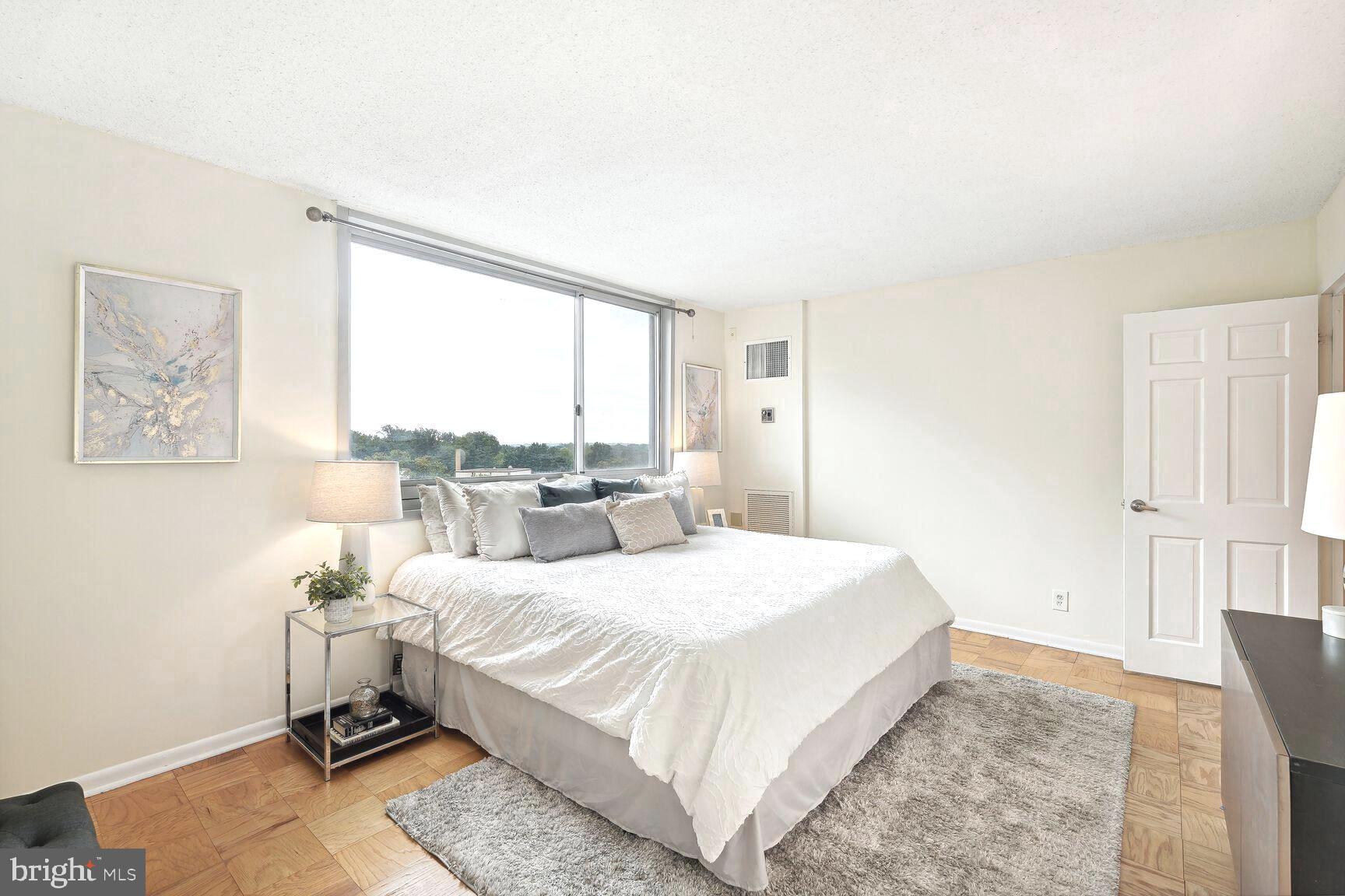 FRIENDSHIP HEIGHTS - Residential