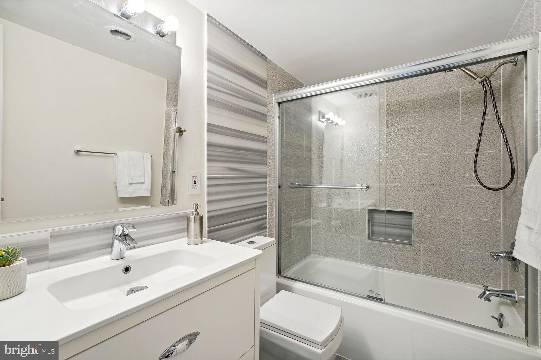 FRIENDSHIP HEIGHTS - Residential