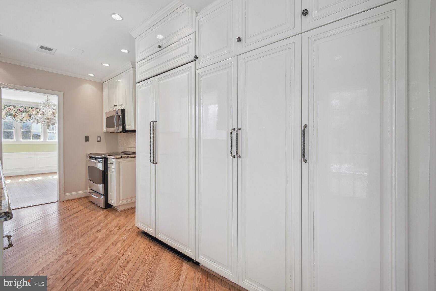 CHEVY CHASE - Residential