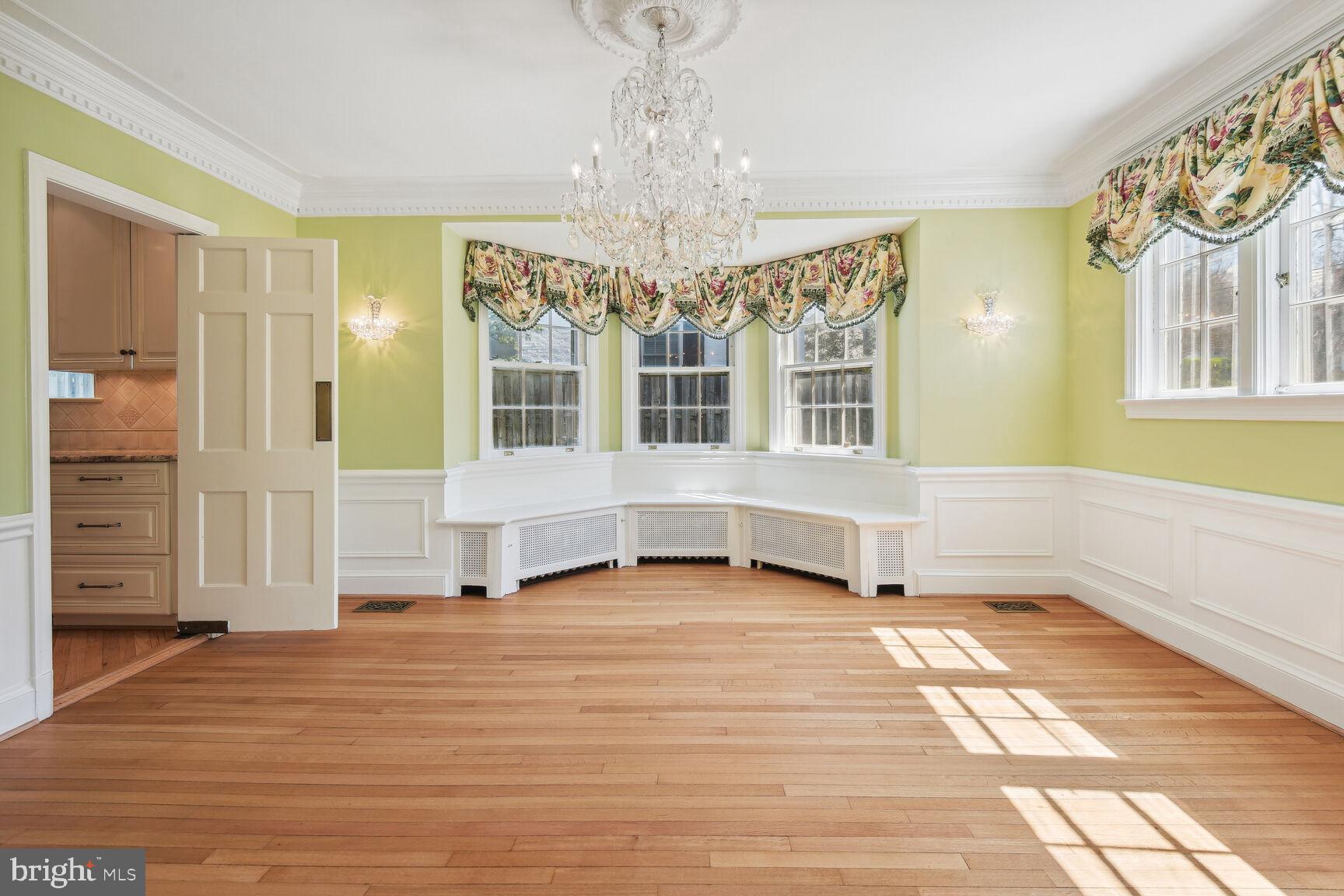 CHEVY CHASE - Residential