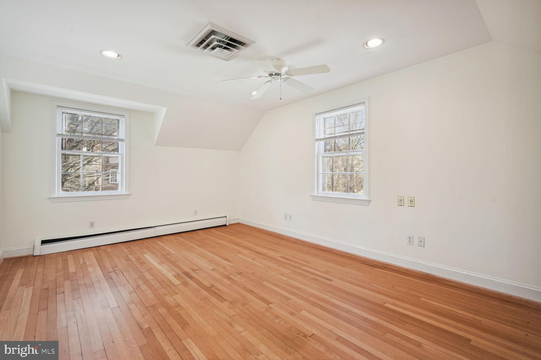 CHEVY CHASE - Residential