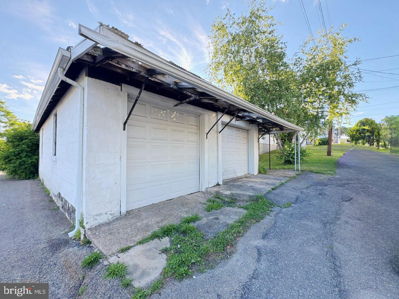 251 N COLUMBIA STREET