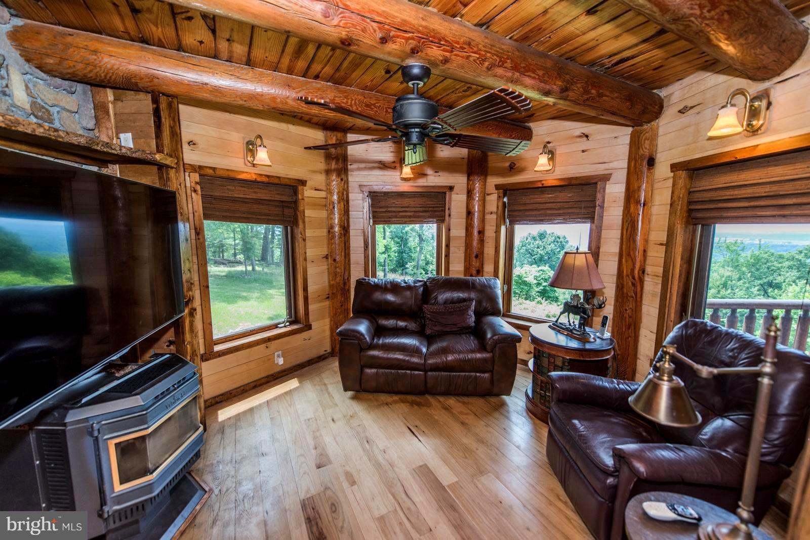 LAKE FOREST ESTATES - Residential