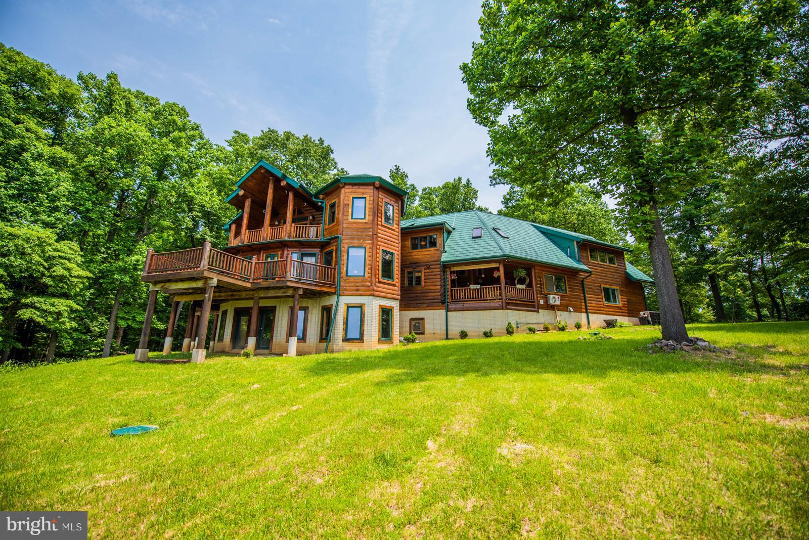 LAKE FOREST ESTATES - Residential