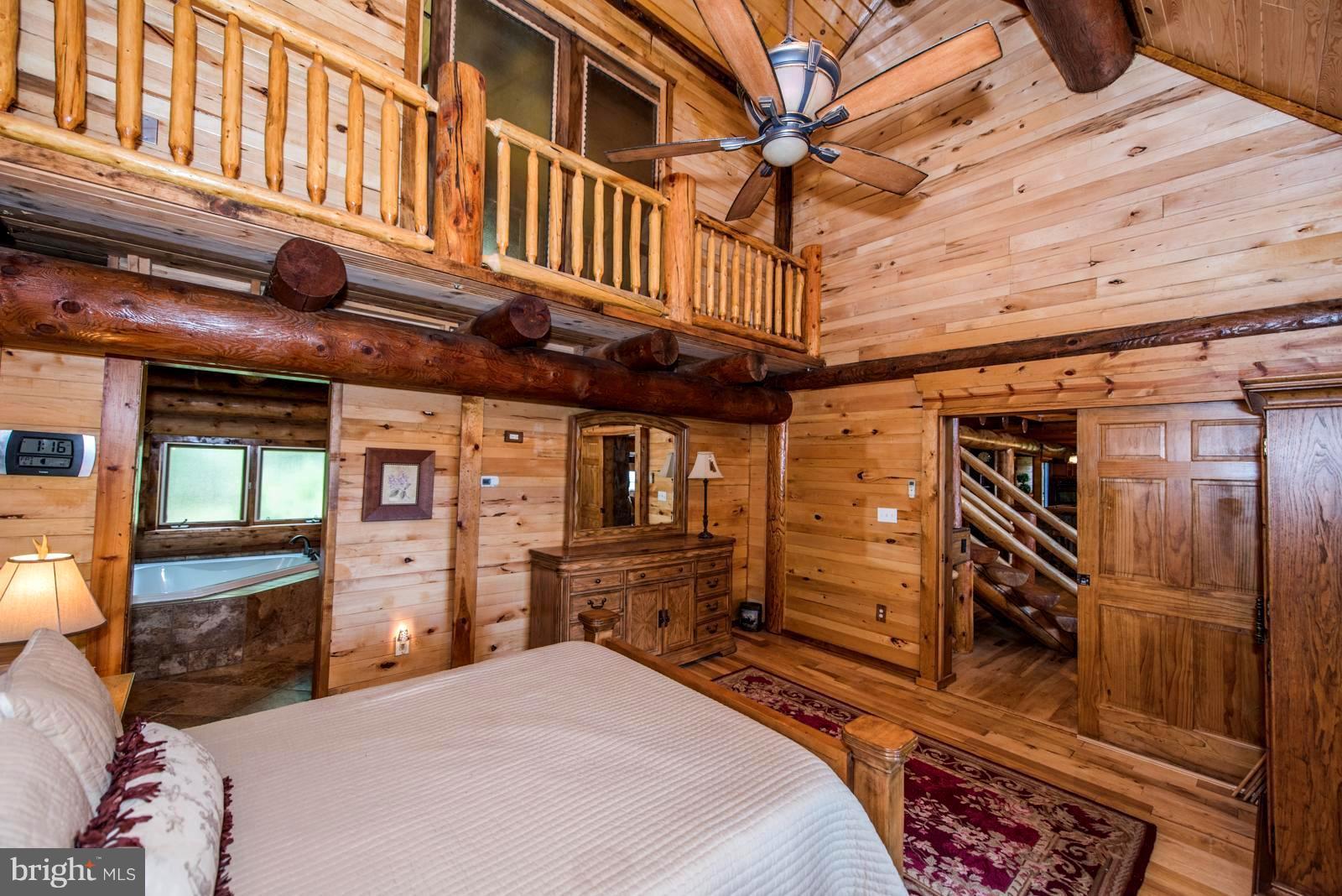 LAKE FOREST ESTATES - Residential