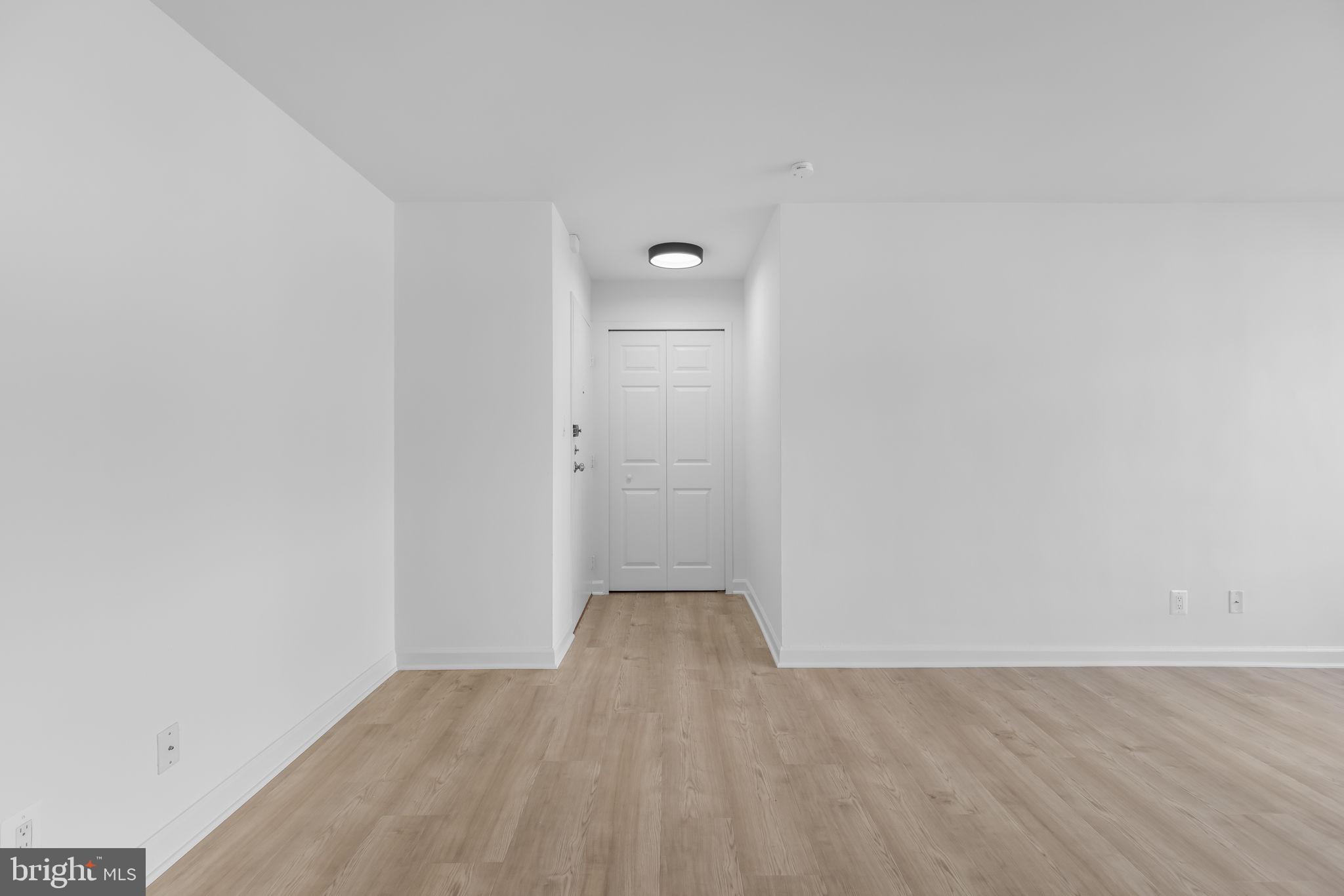 THE SEASONS - Residential