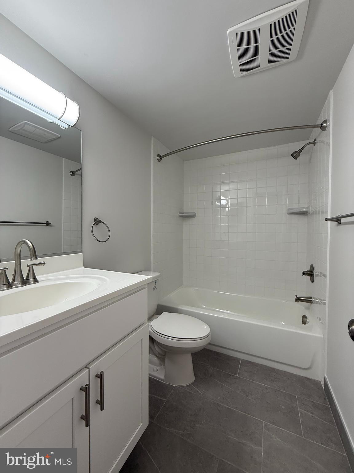 DIAMOND FARMS - Residential