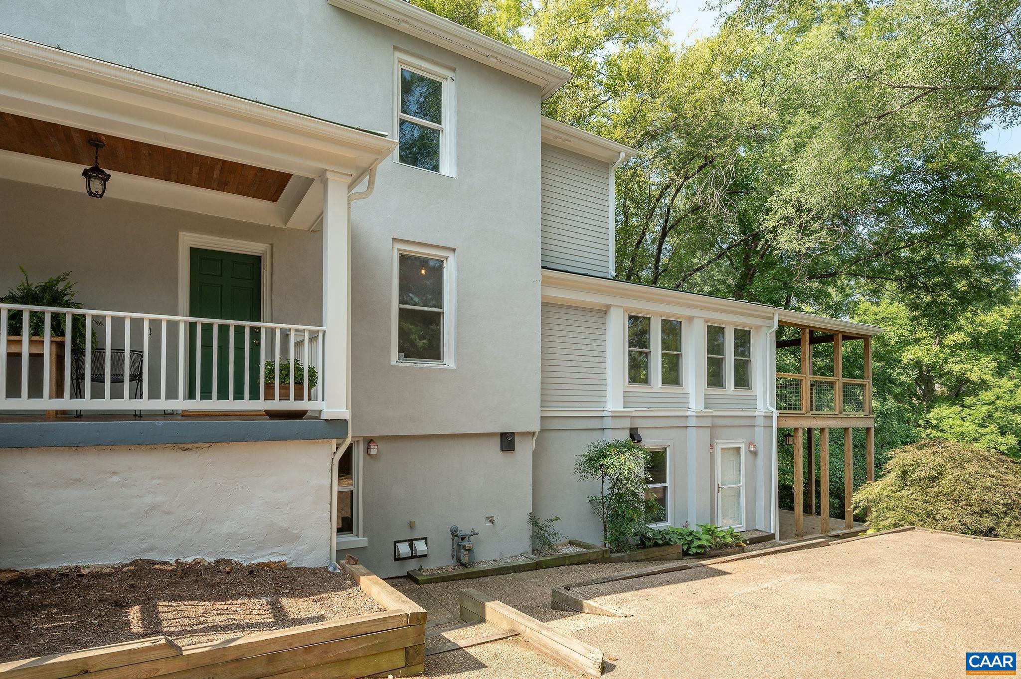 LOCUST GROVE - Residential