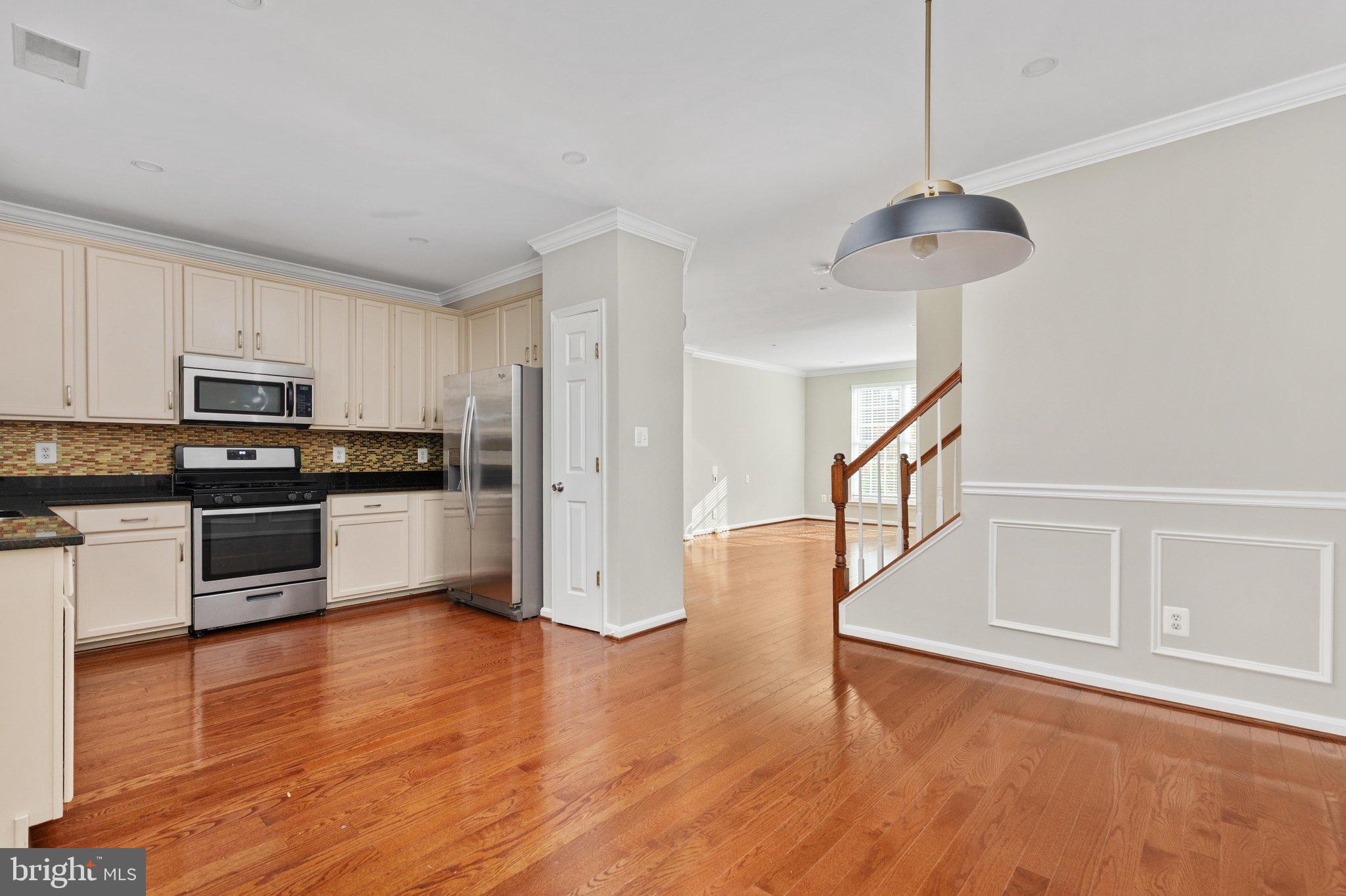 7582 GREAT SWAN COURT