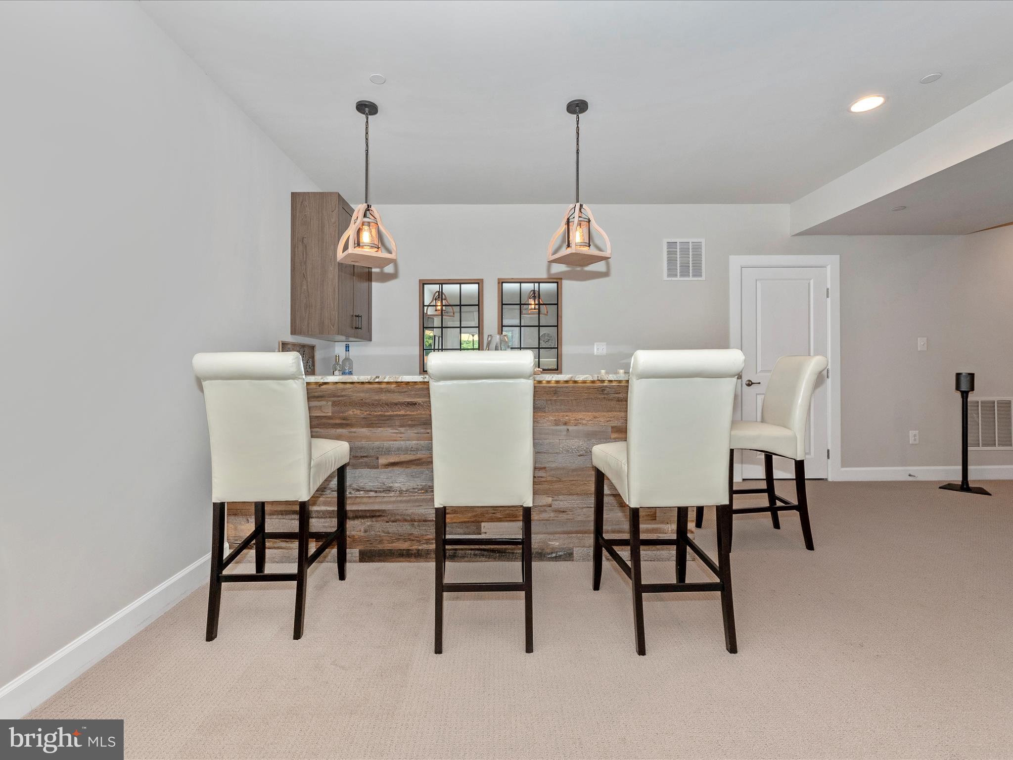 LAKE LINGANORE OAKDALE - Residential