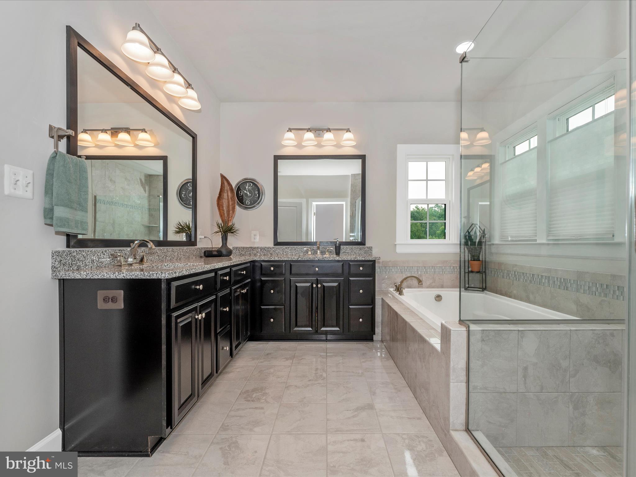 LAKE LINGANORE OAKDALE - Residential