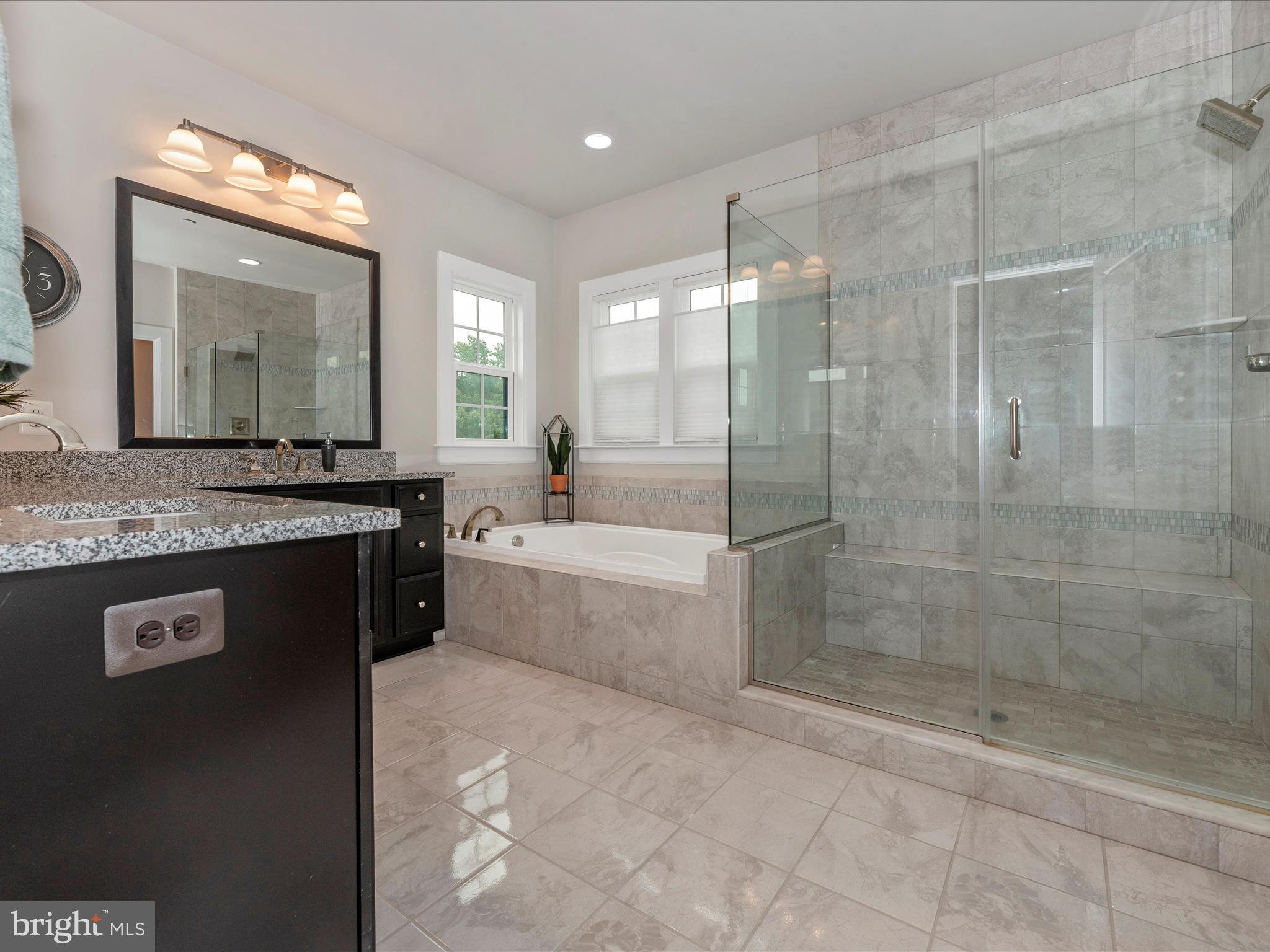 LAKE LINGANORE OAKDALE - Residential