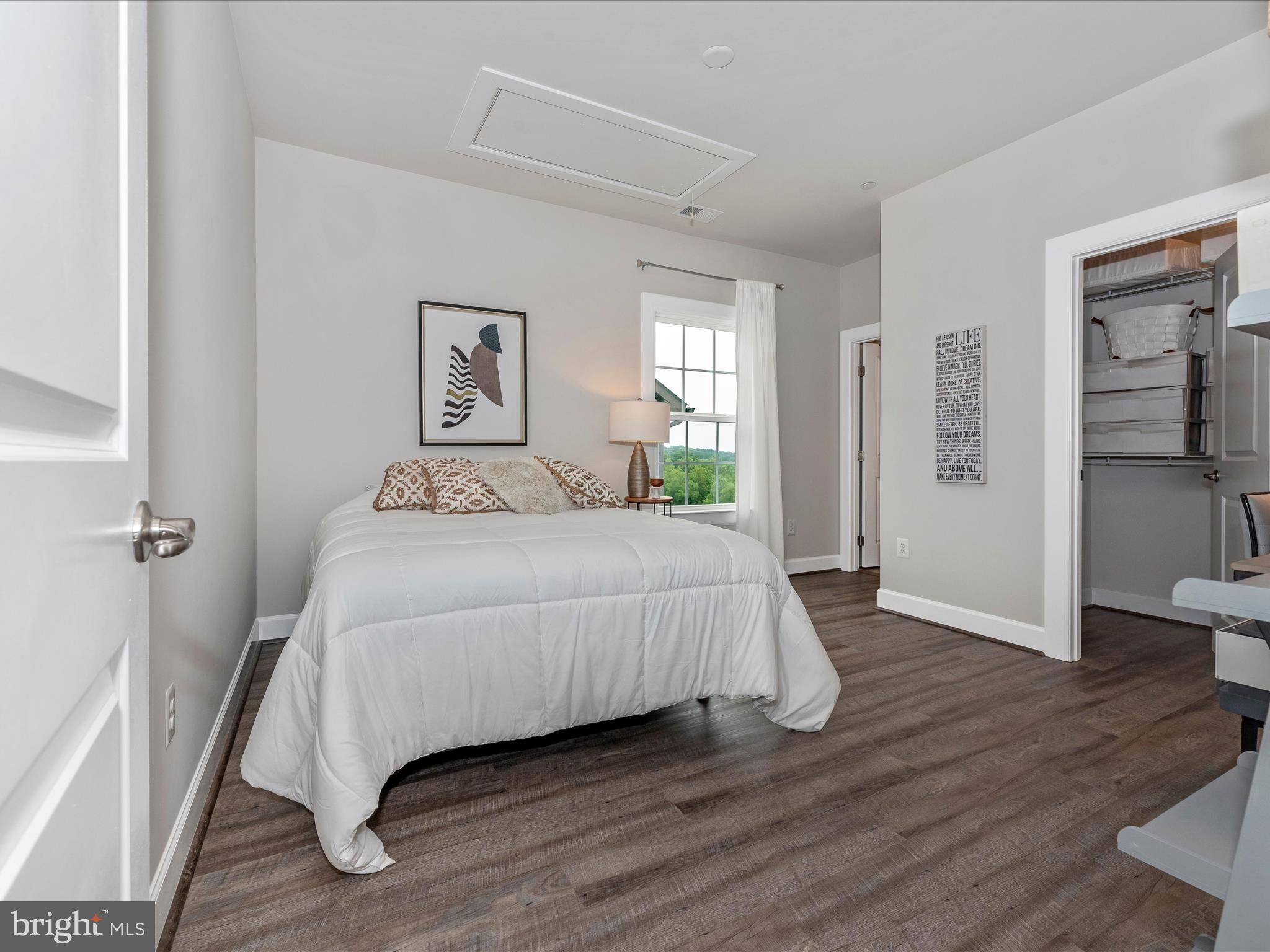 LAKE LINGANORE OAKDALE - Residential