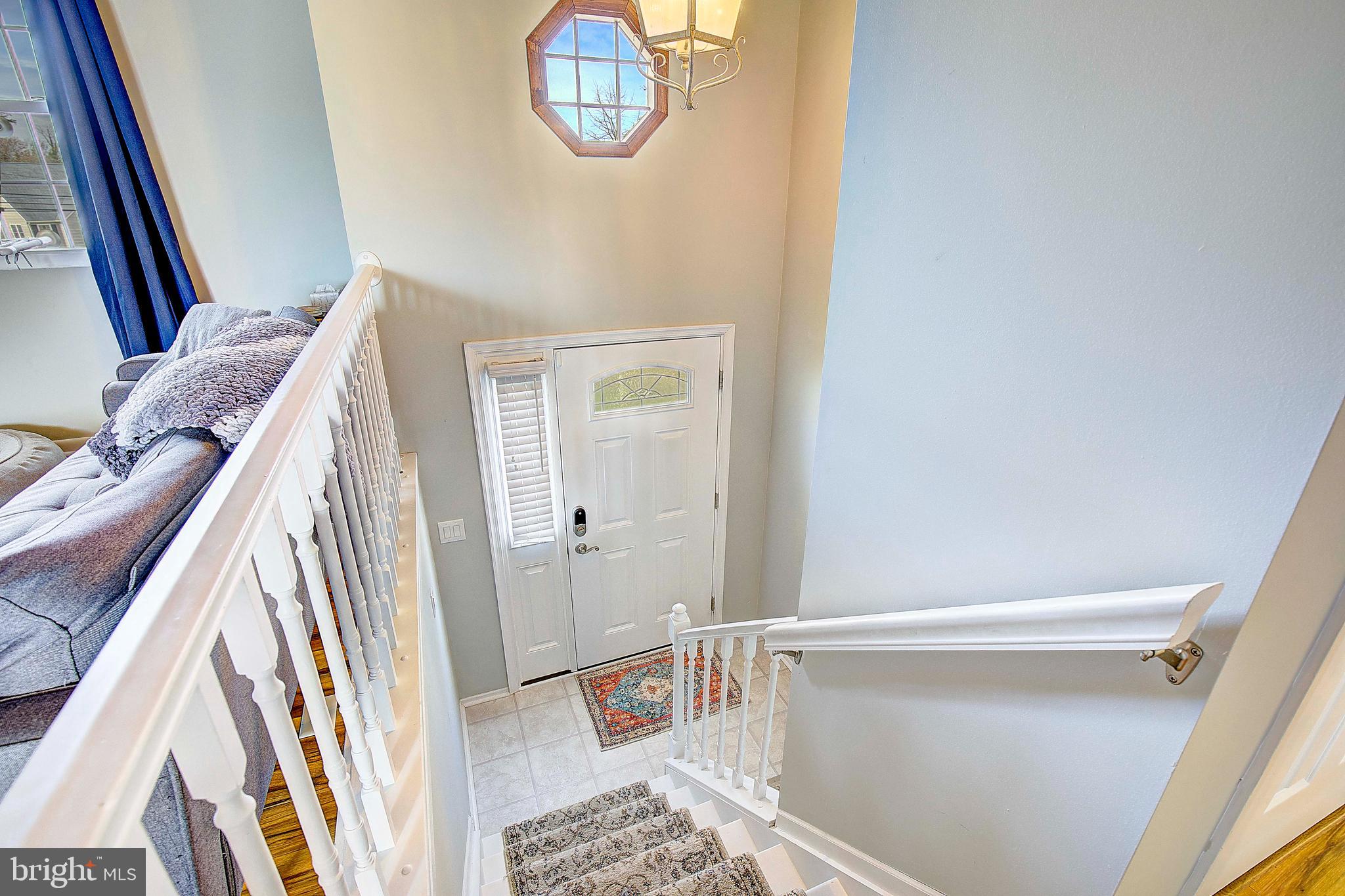 TOWERING OAKS - Residential