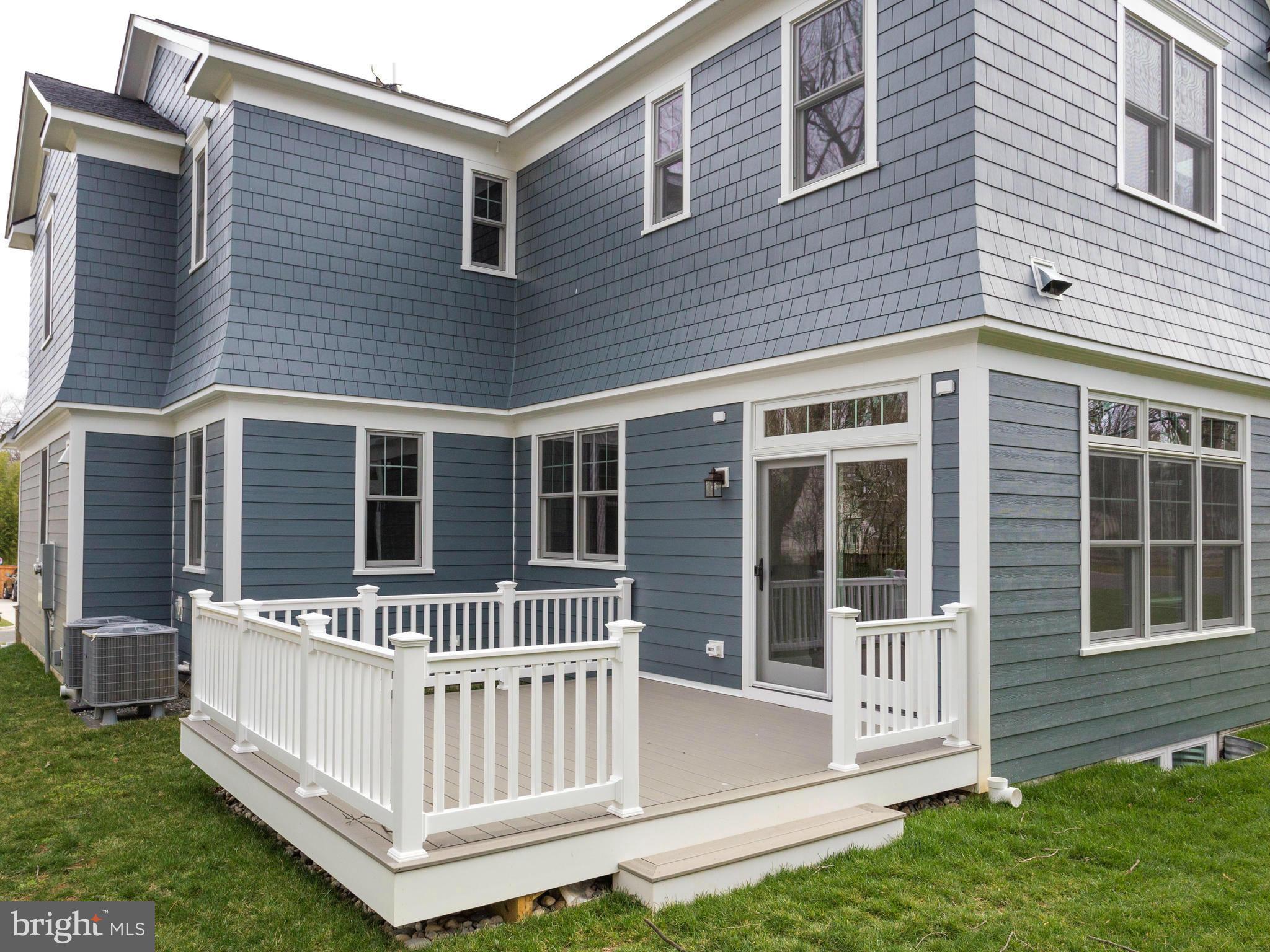 VIENNA WOODS - Residential