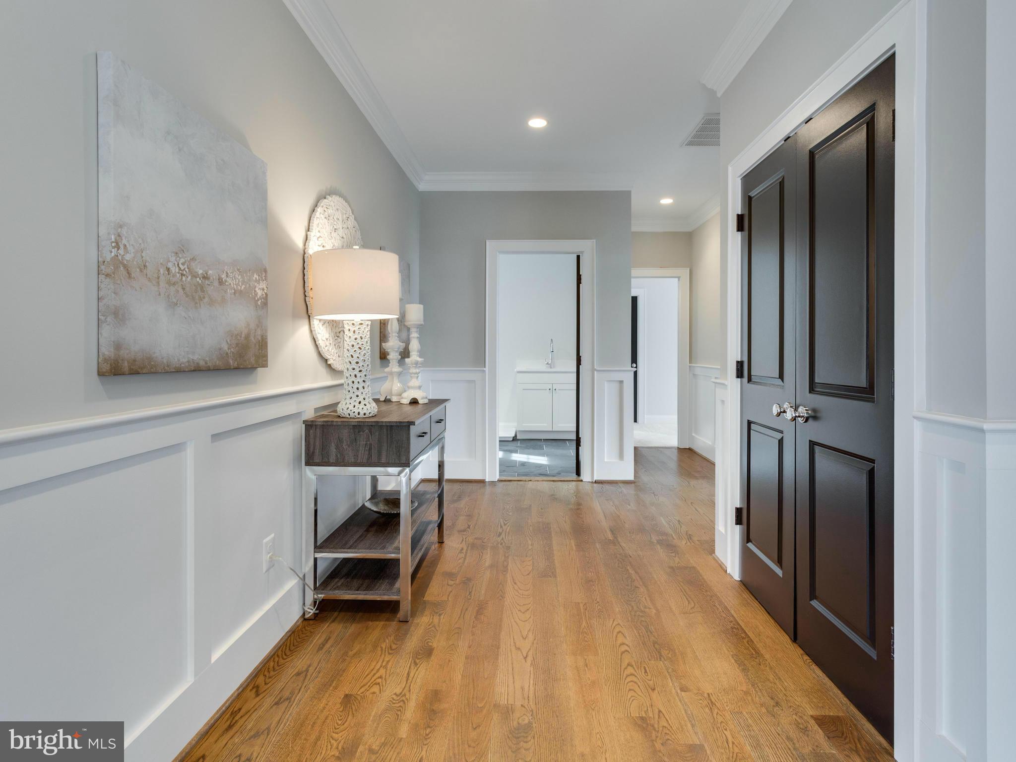 VIENNA WOODS - Residential