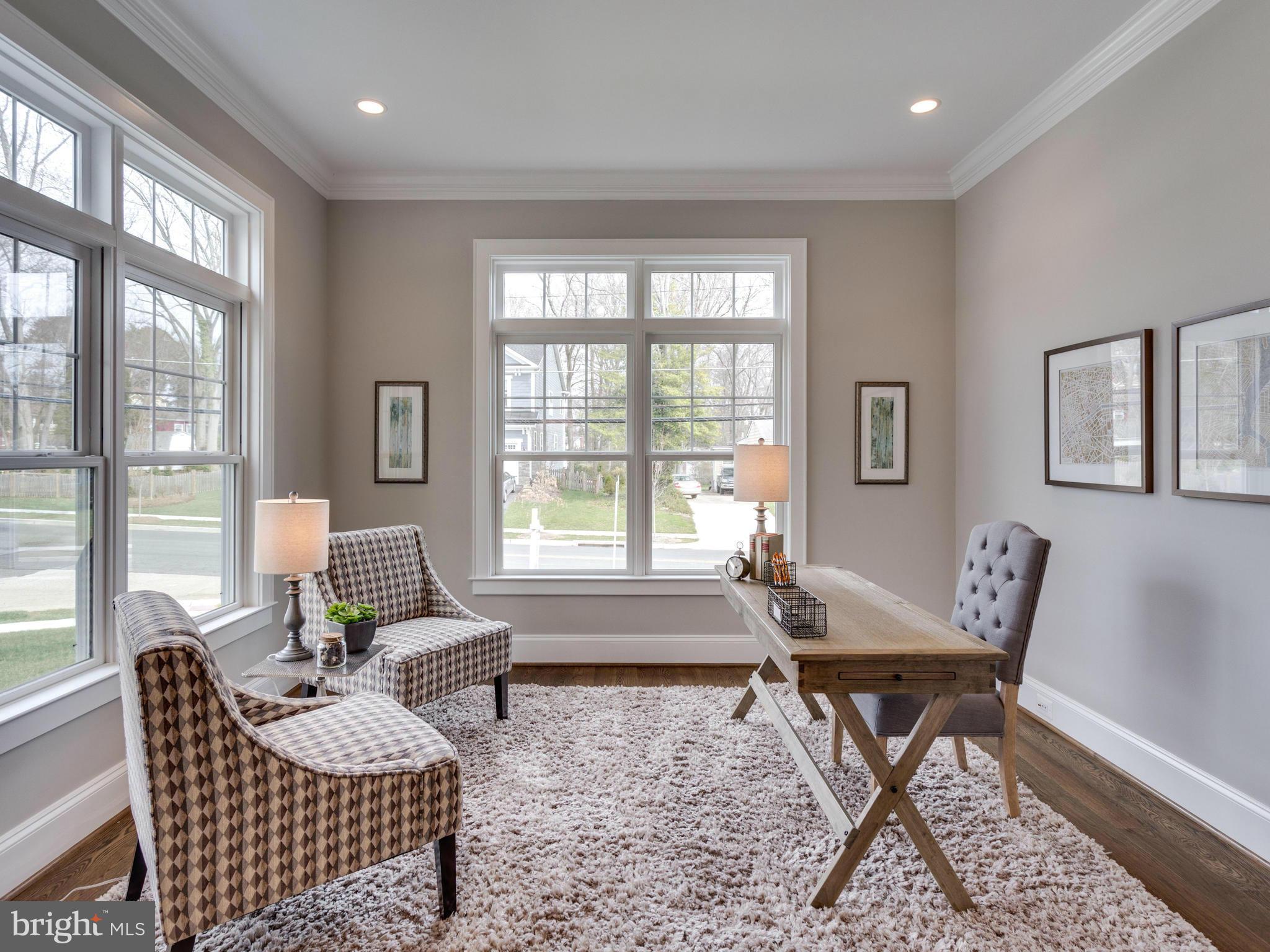 VIENNA WOODS - Residential