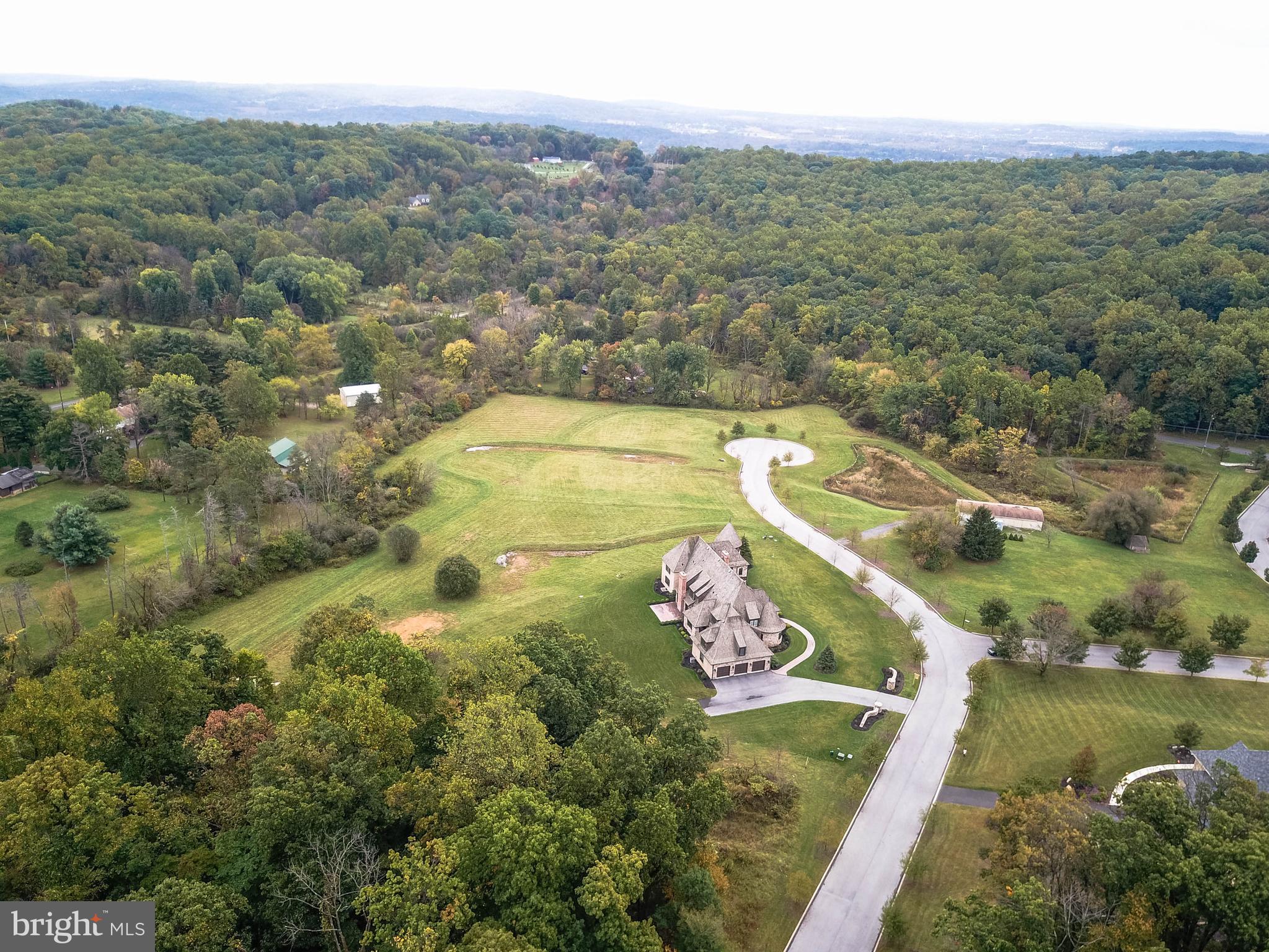 NEWPORT RIDGE - Land