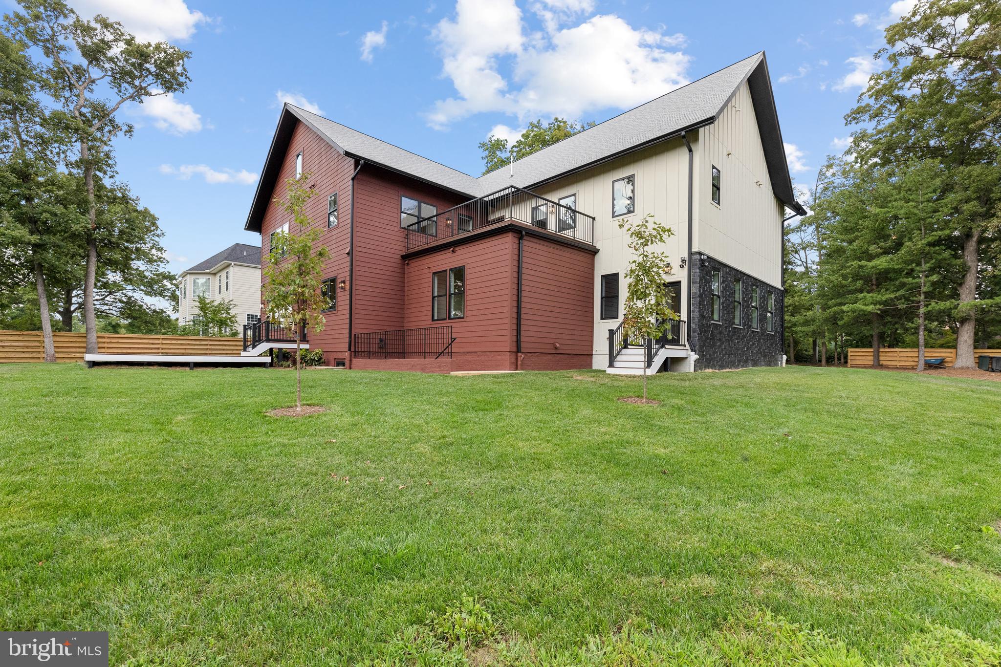 NEAR FALLS CHURCH - Residential