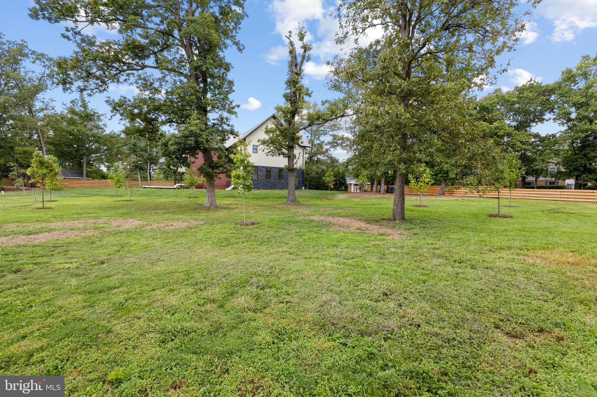 NEAR FALLS CHURCH - Residential