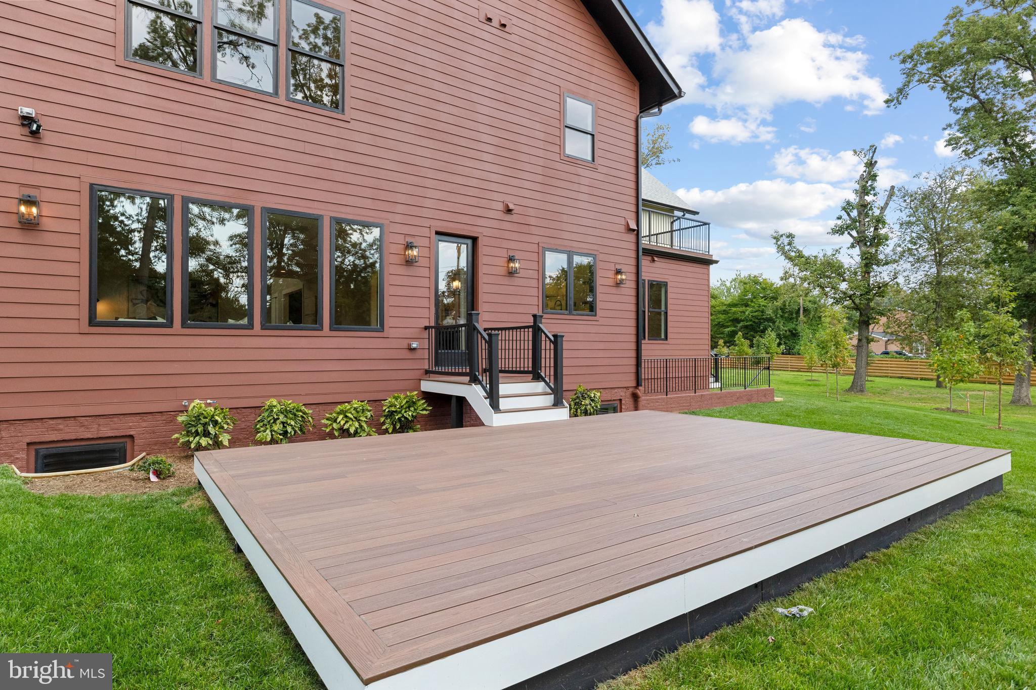 NEAR FALLS CHURCH - Residential