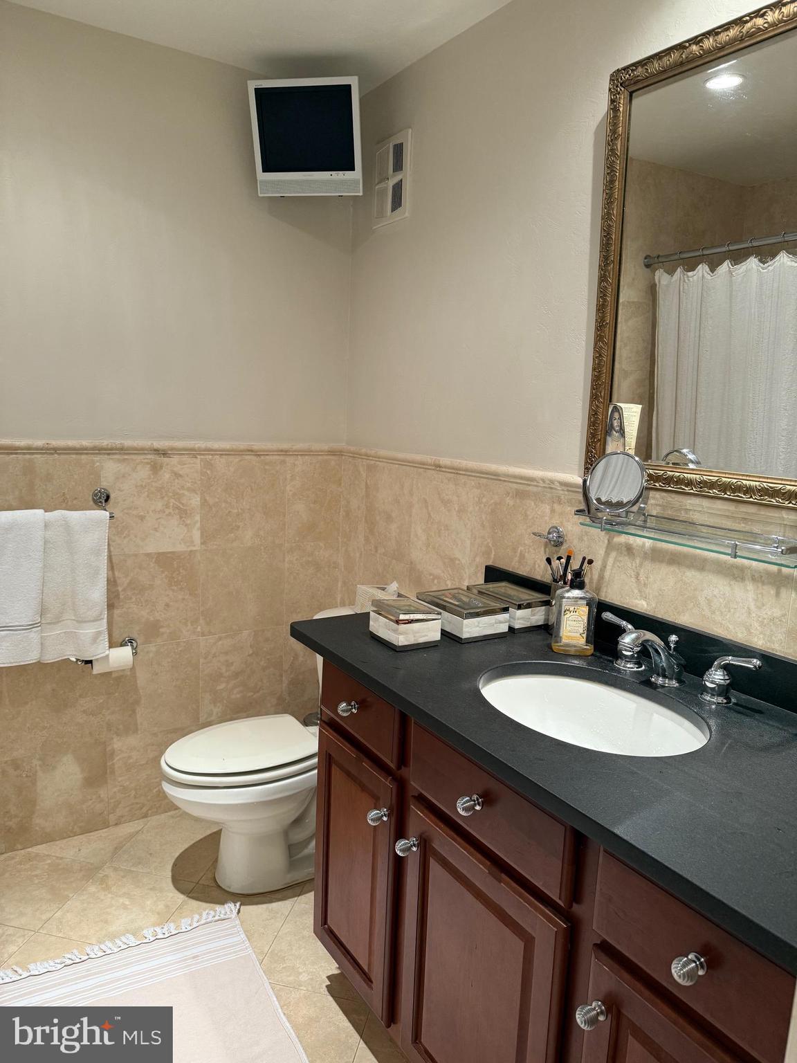 MANSARD HOUSE - Residential