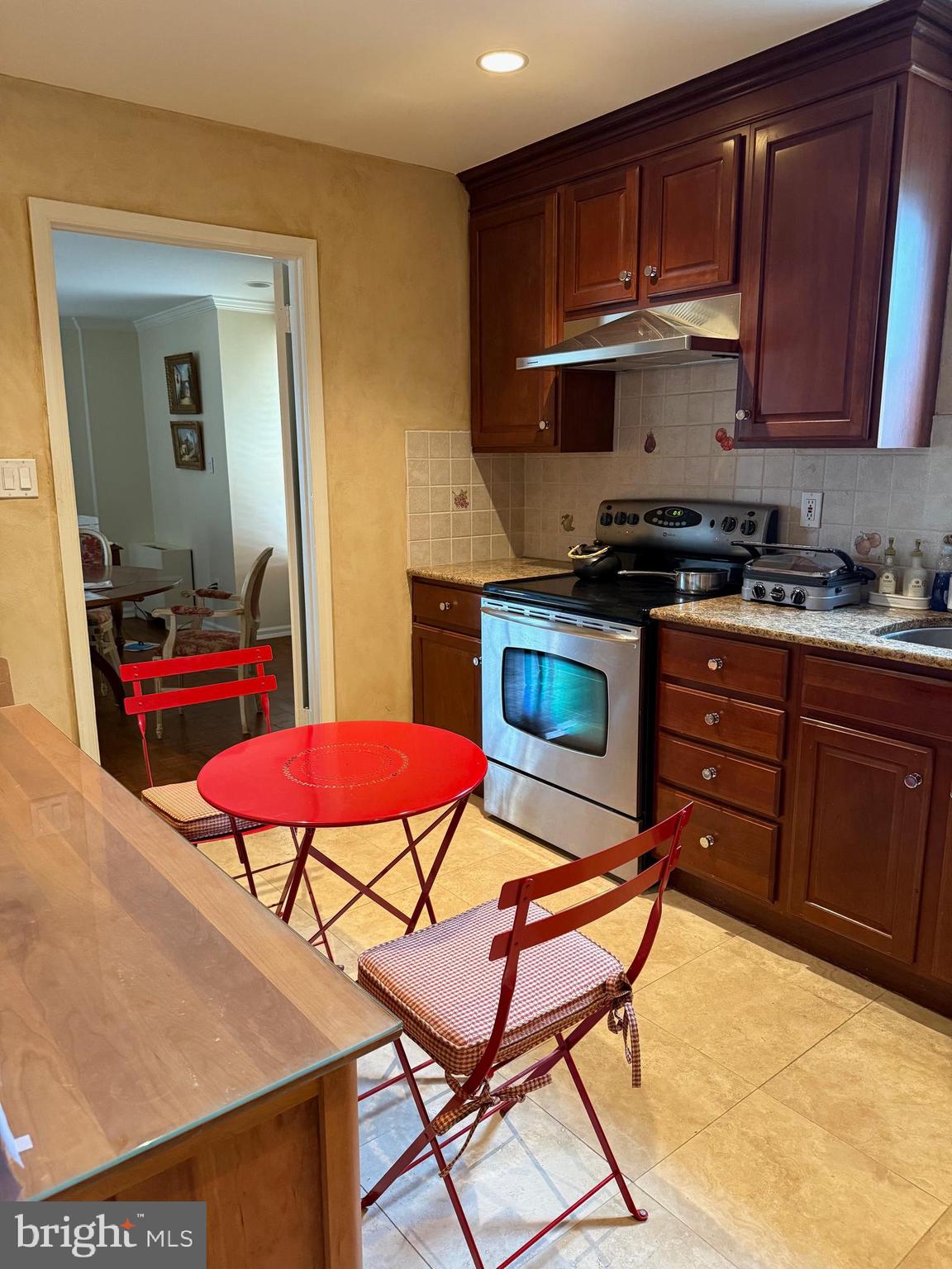 MANSARD HOUSE - Residential