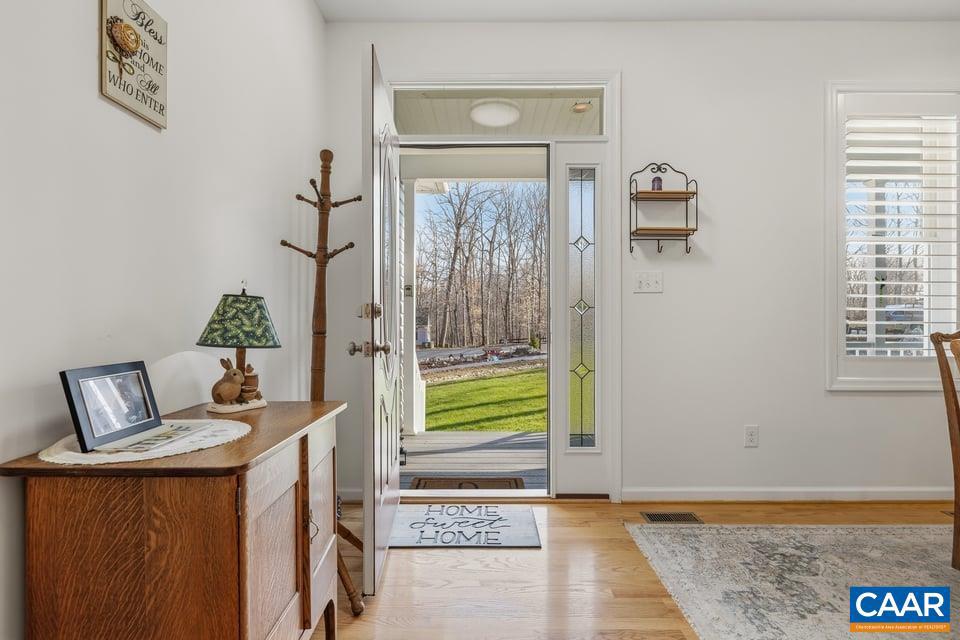 LAKE MONTICELLO - Residential