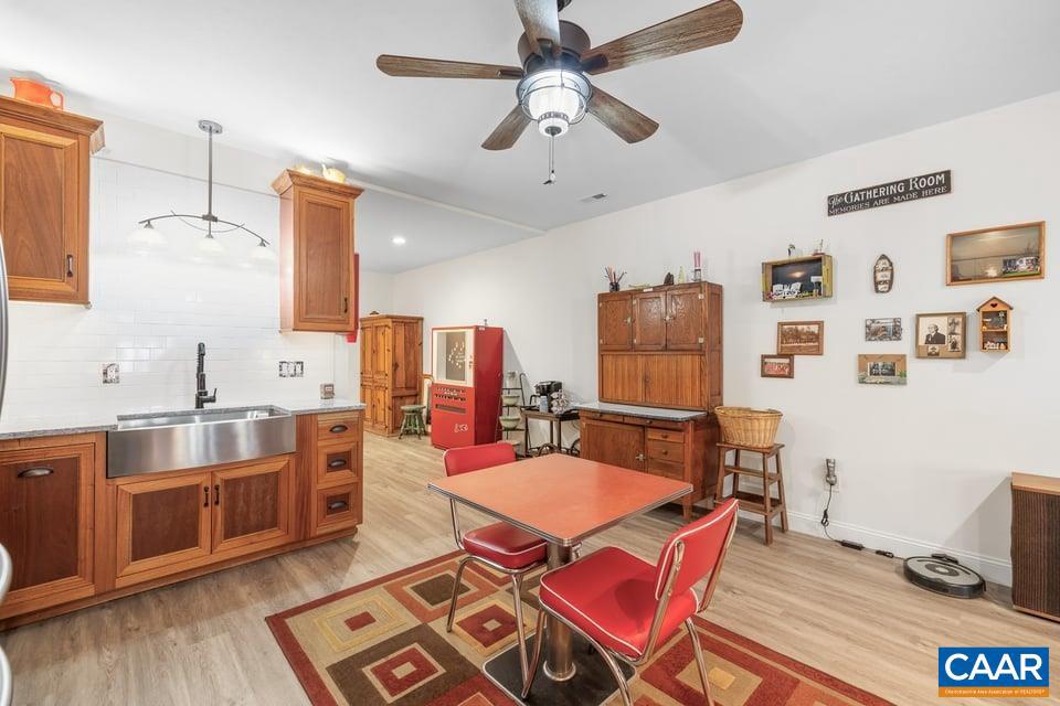 LAKE MONTICELLO - Residential