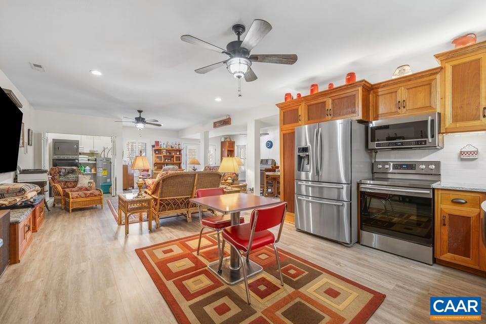 LAKE MONTICELLO - Residential