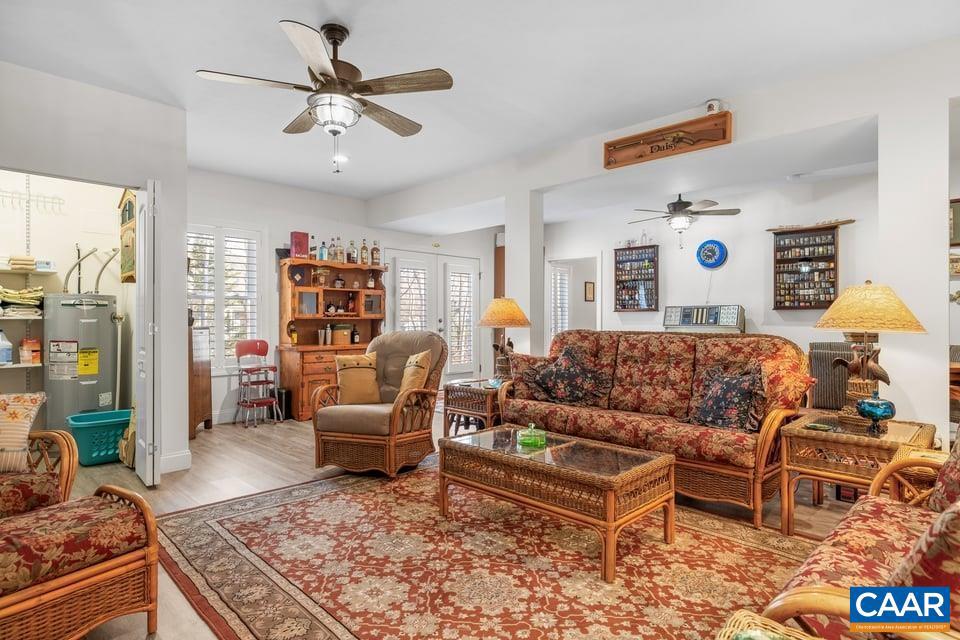 LAKE MONTICELLO - Residential