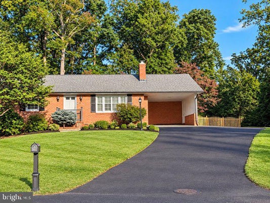 4 WOODBERRY CT, FREDERICKSBURG, VA 22405 - Image cb05e820e046b24da6628271f5e1069a/2642055614