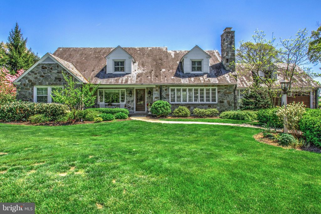 Photo of 1590 New Holland Pike, Lancaster, PA 17601 (MLS # PALA2050206)