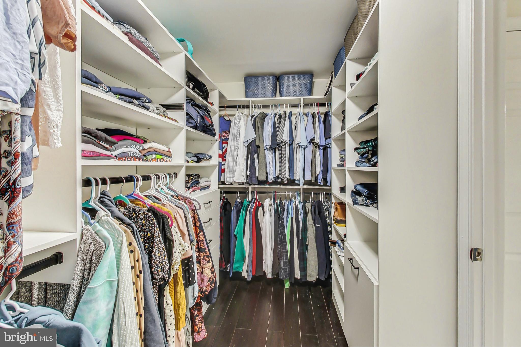 HICKORY GROVE - Residential