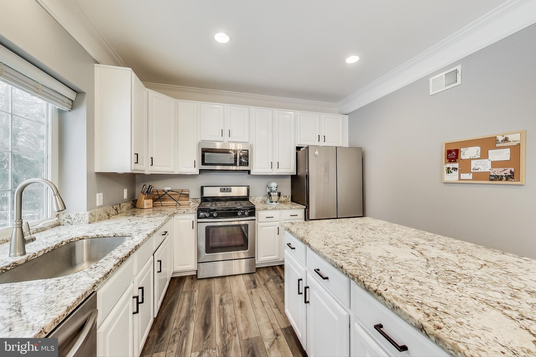 HICKORY GROVE - Residential