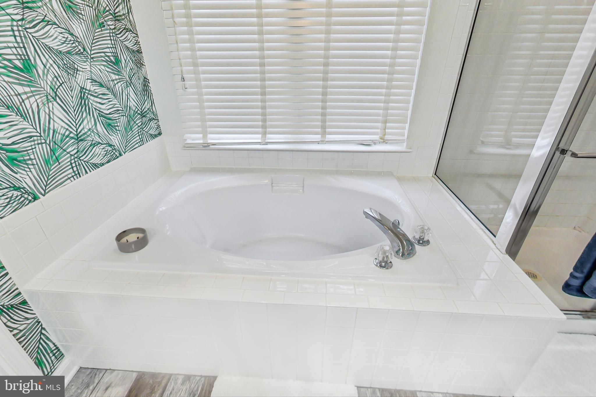 HICKORY GROVE - Residential