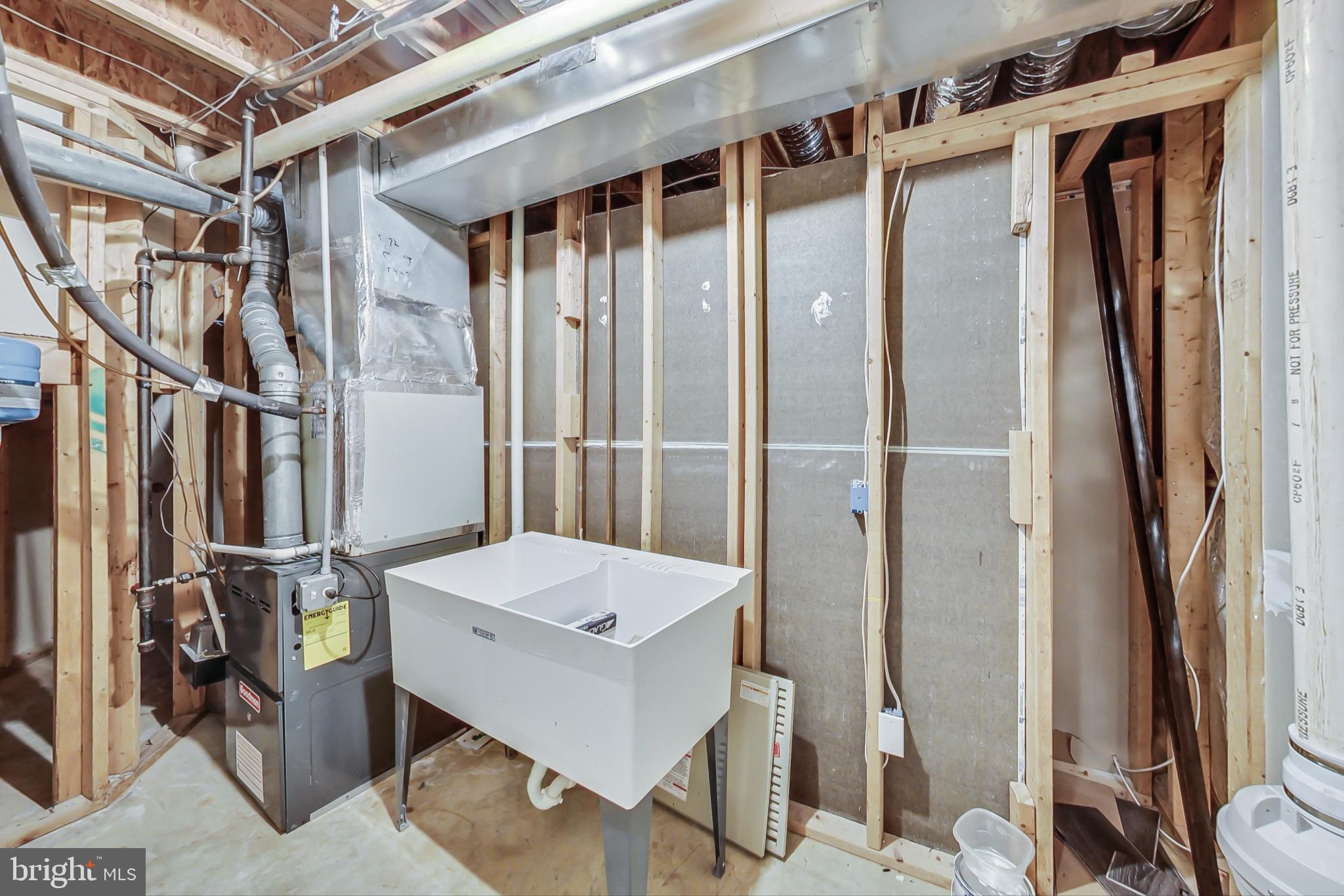 HICKORY GROVE - Residential